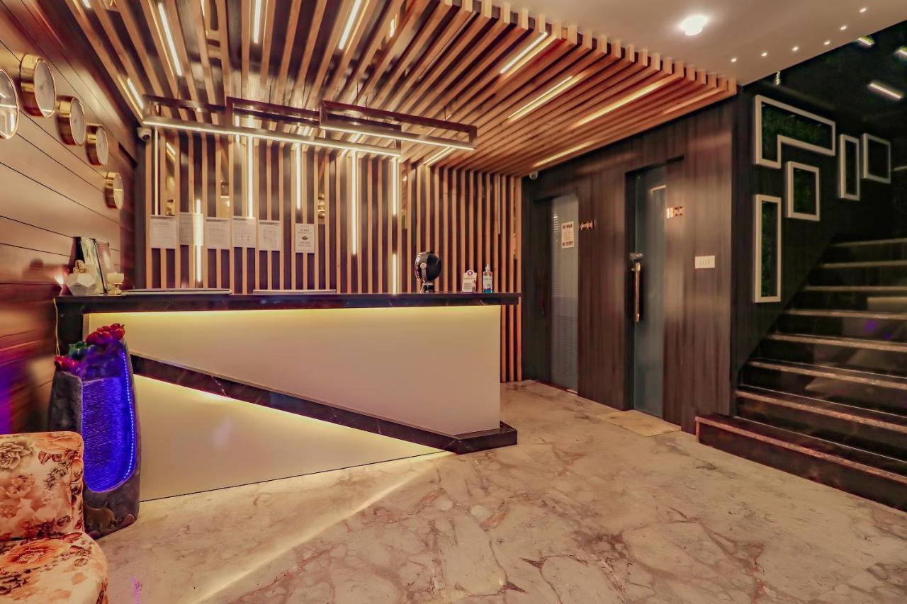 Capital O 81450 Hotel Western Galaxy Amritsar Exterior foto